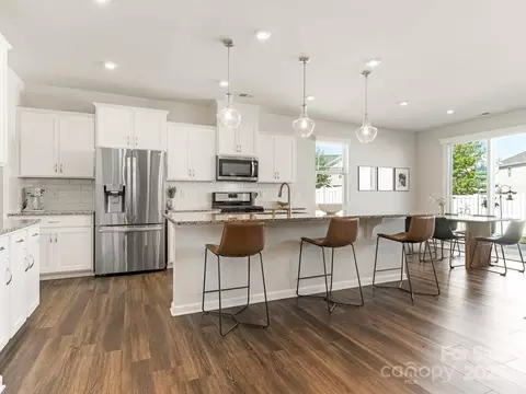 8834 Addingham Dr, Charlotte, NC 28269
