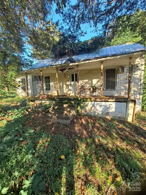 6916 Berea Avenue Ext, Connelly Springs, NC 28612