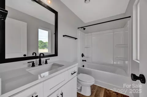 Bath - 9 Cooper St, Salisbury, NC 28144 photo 1 of 1