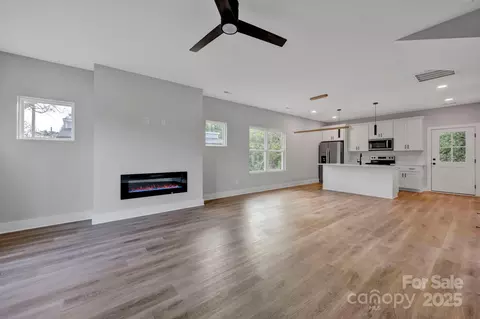 Living - 9 Cooper St, Salisbury, NC 28144 photo 1 of 7