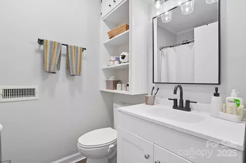 Bath - 109 Carter Rd, Monroe, NC 28110 photo 1 of 3