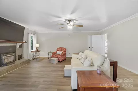 Living - 109 Carter Rd, Monroe, NC 28110 photo 4 of 10