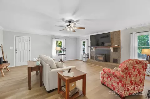 Living - 109 Carter Rd, Monroe, NC 28110 photo 2 of 10