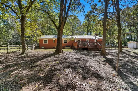 Exterior - 109 Carter Rd, Monroe, NC 28110 photo 9 of 11
