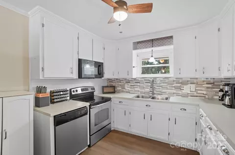 Kitchen - 109 Carter Rd, Monroe, NC 28110 photo 1 of 3