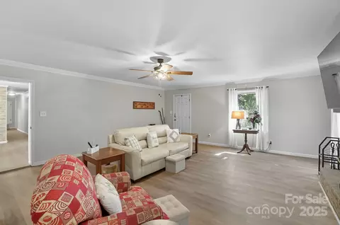 Living - 109 Carter Rd, Monroe, NC 28110 photo 3 of 10