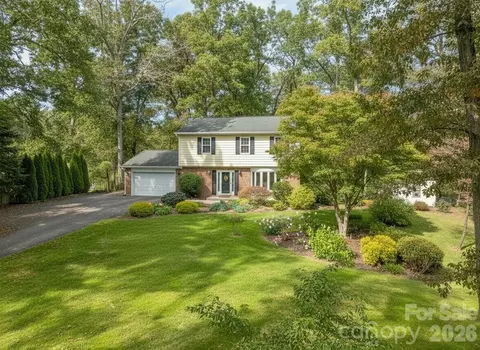 49 Tee Box Ln, Etowah, NC 28729
