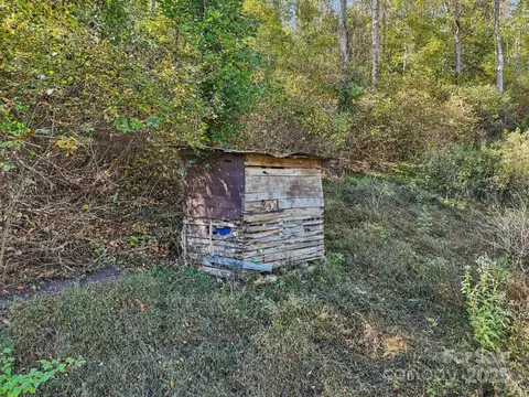 Exterior - 11 Ramsey Rd, Marshall, NC 28753 photo 11 of 12
