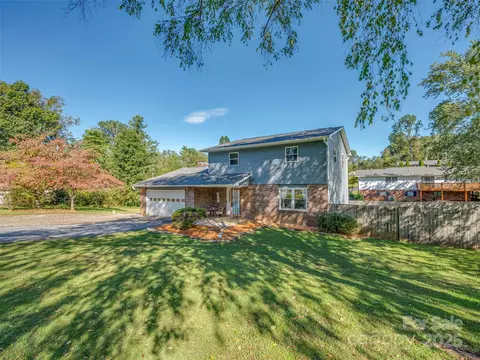 Exterior - 4 Daniel Dr, Fletcher, NC 28732 photo 1 of 15