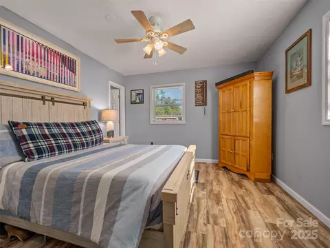 Bedroom - 4 Daniel Dr, Fletcher, NC 28732 photo 4 of 6