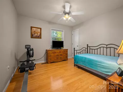 Bedroom - 4 Daniel Dr, Fletcher, NC 28732 photo 1 of 6