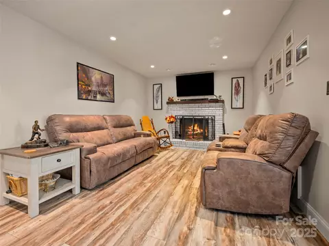 Living - 4 Daniel Dr, Fletcher, NC 28732 photo 3 of 4
