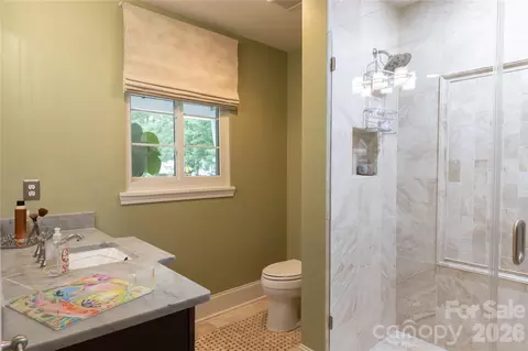 Bath - 802 E Franklin St, Monroe, NC 28112 photo 5 of 6
