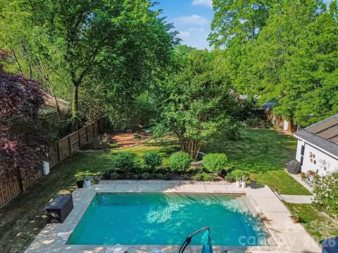 Exterior - 802 E Franklin St, Monroe, NC 28112 photo 3 of 7