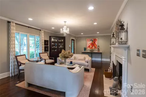 Living - 802 E Franklin St, Monroe, NC 28112 photo 2 of 2