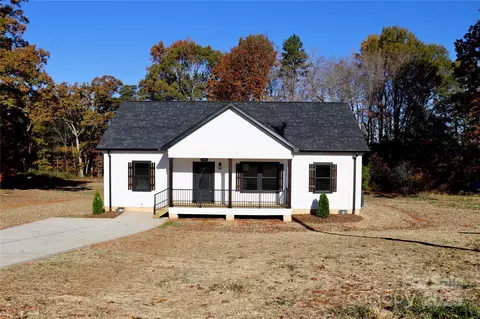3924 E Maiden Rd, Maiden, NC 28650