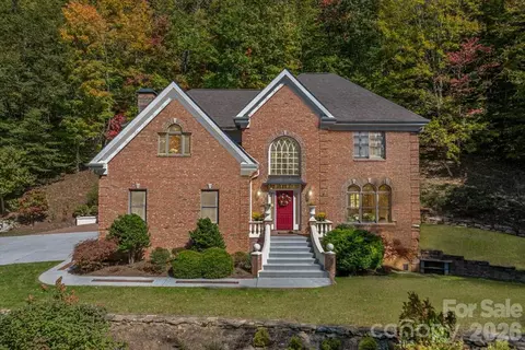 295 Laurel Ridge Dr, Waynesville, NC 28786