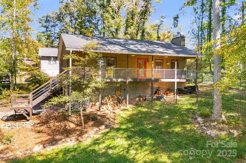 98 Clarks Chapel Rd, Weaverville, NC 28787