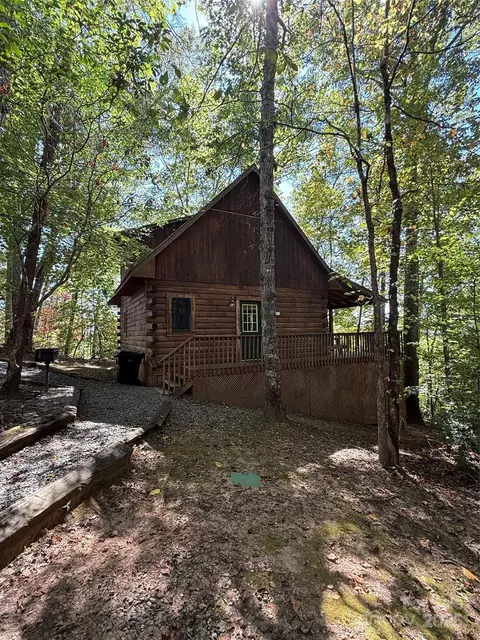 269 Fernwood Dr, Bryson City, NC 28713