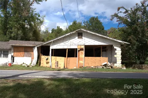 184 Candler School Rd, Candler, NC 28715