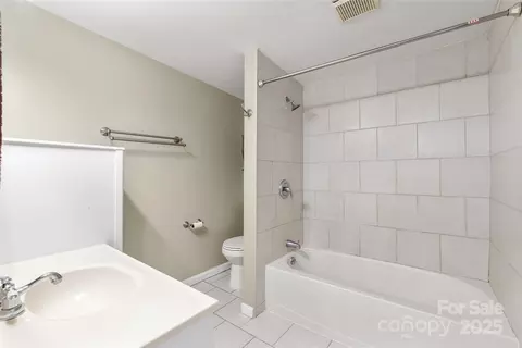 Bath - 1914 John Moore Rd, Monroe, NC 28110 photo 1 of 3