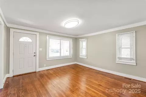 Living - 1914 John Moore Rd, Monroe, NC 28110 photo 2 of 5