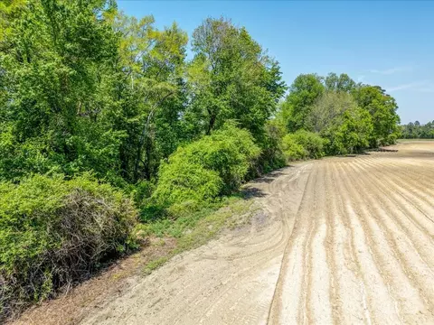 3000 Wrench Rd, Dunn, NC 28344
