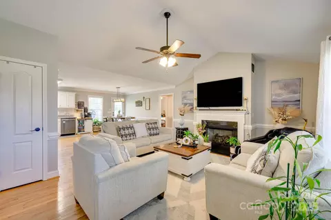 Living - 1369 Landsdowne Dr, Conover, NC 28613 photo 1 of 3