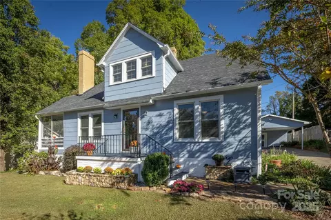 244 N Anderson St, Morganton, NC 28655