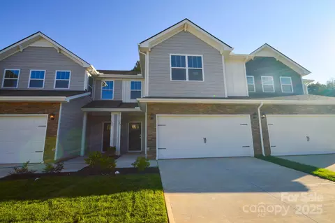 126 Sugg Trl, Weaverville, NC 28787