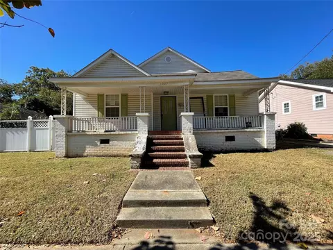1309 Fairmont St, Charlotte, NC 28216