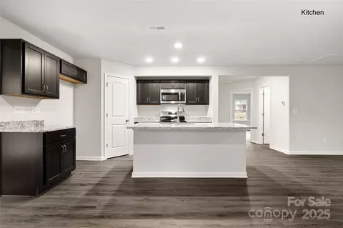1602 University Dr, Lancaster, SC 29720 photo 3