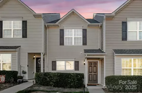 123 Silhouette Dr, Greensboro, NC 27405