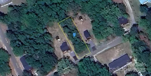 133 Hatley St, Aberdeen, NC 28315