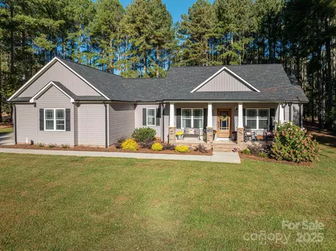 7190 Sparrow Ln, Vale, NC 28168