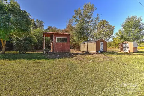 Exterior - 5903 Griffith Rd, Monroe, NC 28112 photo 5 of 7