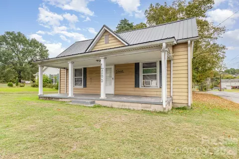 Exterior - 1209 3rd St, Spencer, NC 28159 photo 5 of 6