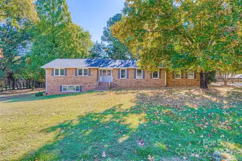 205 Rudolph Rd, Salisbury, NC 28146