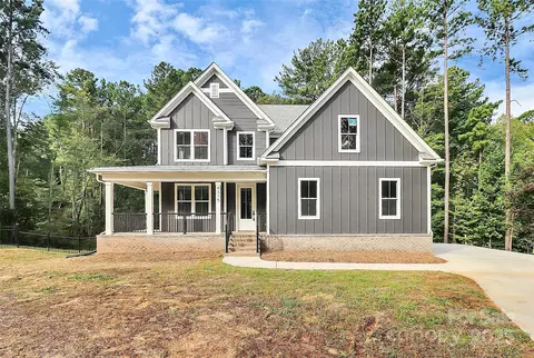 4315 Palm Dr, Denver, NC 28037
