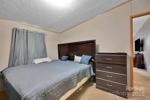 Bedroom - 2824 Harmony Hwy, Harmony, NC 28634 photo 3 of 7