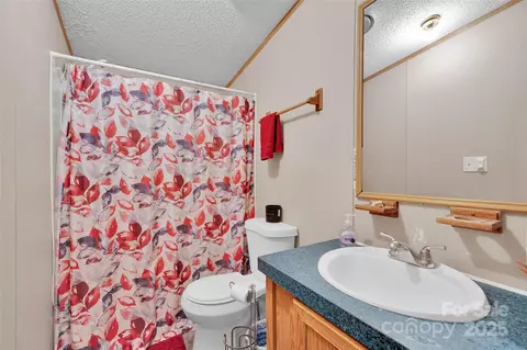 Bath - 2824 Harmony Hwy, Harmony, NC 28634 photo 1 of 3