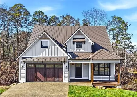 202 Westridge Farm 4 Rd #4, Asheville, NC 28804