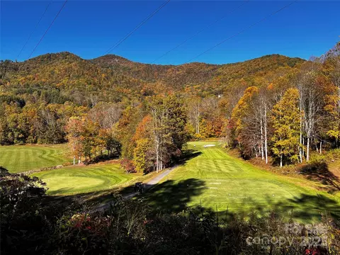 00 Club 4 Dr #4, Canton, NC 28716