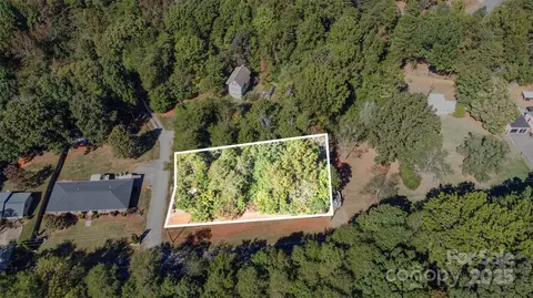 13700 Woody Point Rd, Charlotte, NC 28278