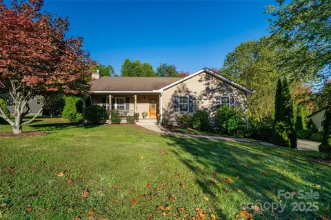 19 Azure Sage Way, Asheville, NC 28806