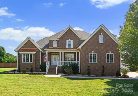 895 E Monbo Rd, Statesville, NC 28677