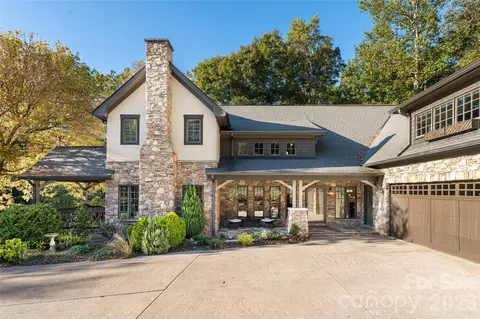 56 Windover Dr, Asheville, NC 28803