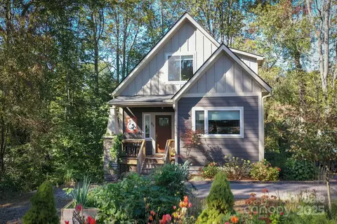 89 Galax Ave, Asheville, NC 28806
