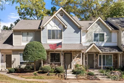 4120 N Course Dr, Charlotte, NC 28277