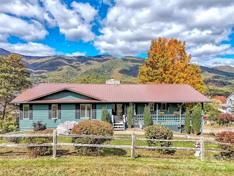 155 Orchard 8 Dr #8, Waynesville, NC 28786